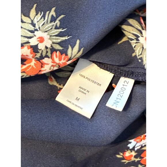 Women’s Medium Blouse - Navy Floral - Picture 5 of 5